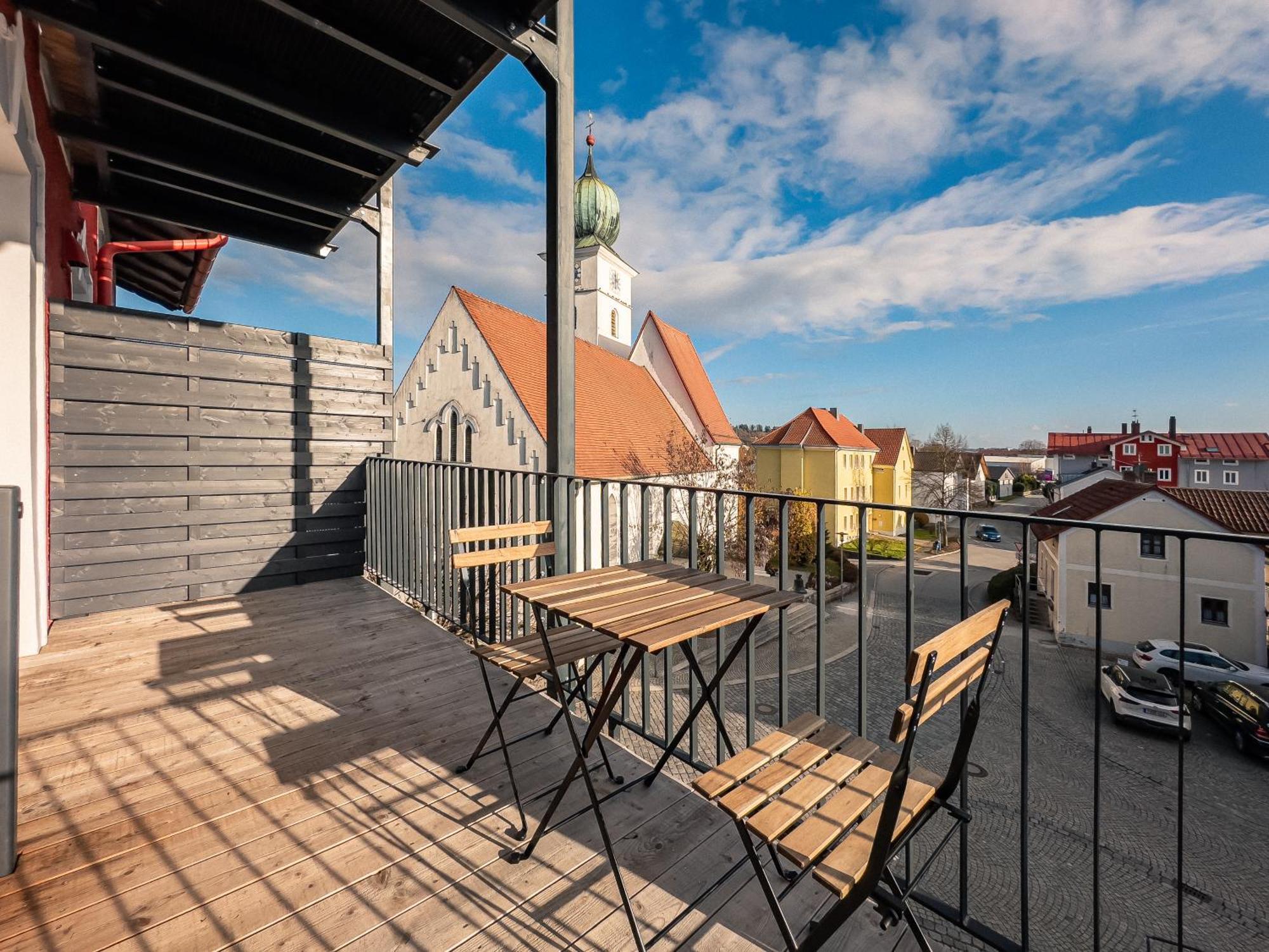 Crest - Riverside Lofts Mit Parken I Balkon I Kueche I Regendusche Pasawa Zewnętrze zdjęcie