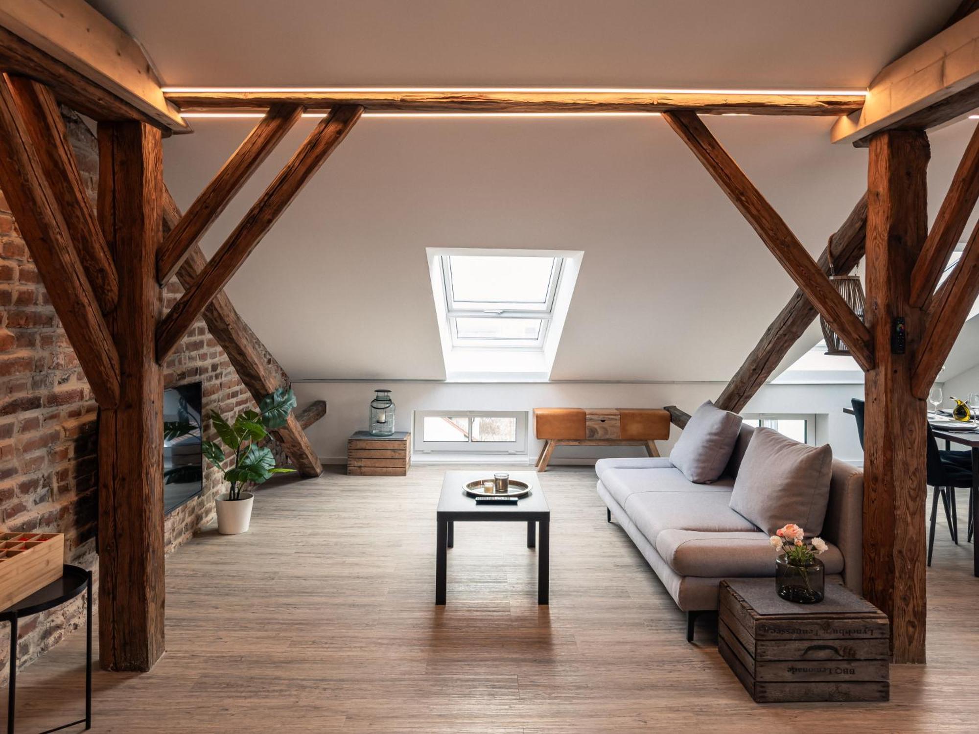 Crest - Riverside Lofts Mit Parken I Balkon I Kueche I Regendusche Pasawa Zewnętrze zdjęcie